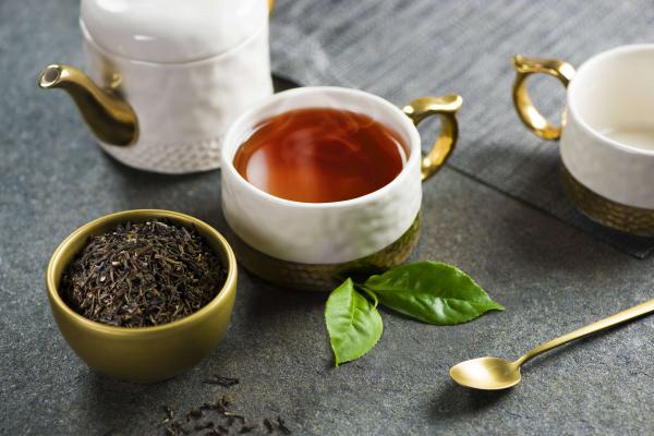 فروشگاه انواع چای ارگانیک در بازار شمال